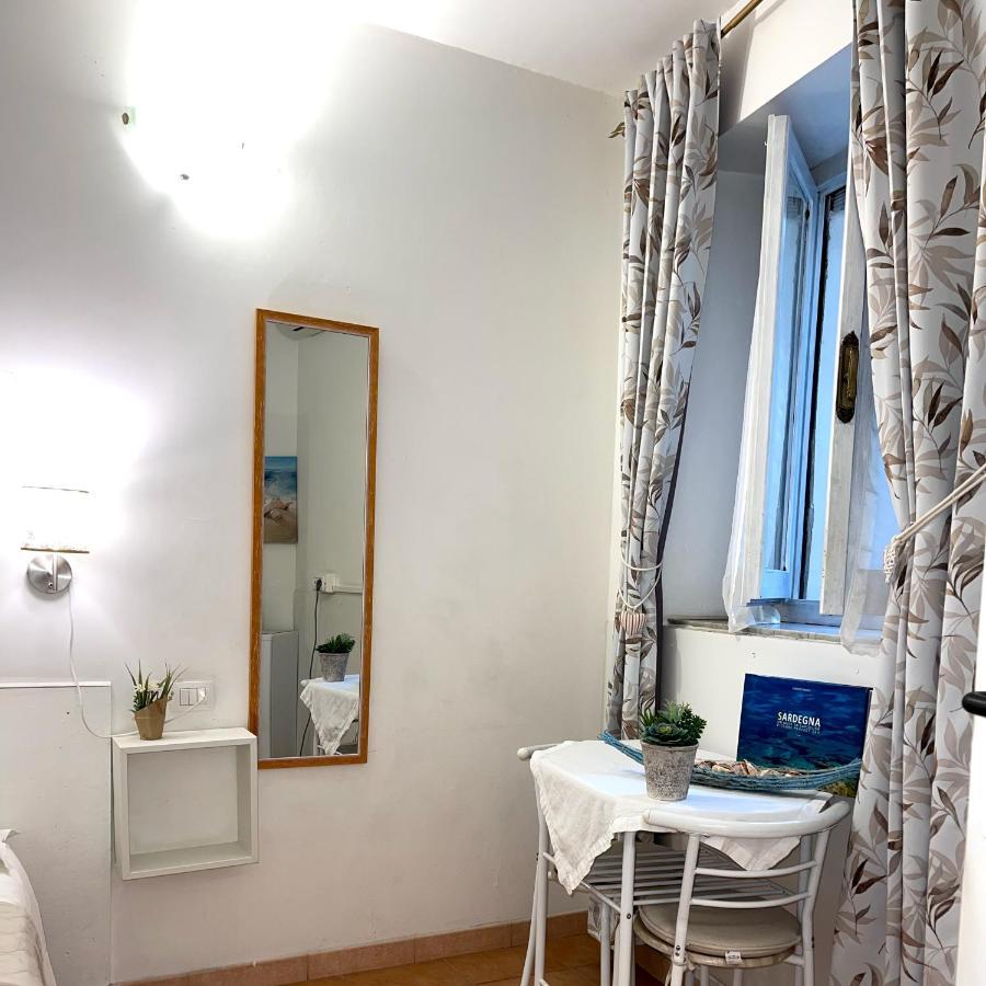 Affittacamere Guesthouse Maristella Cagliari Oda fotoğraf