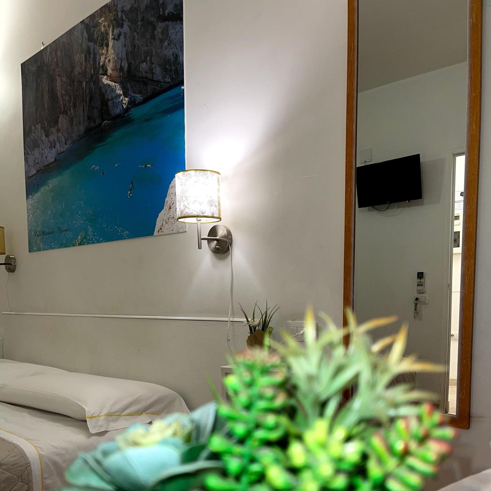 Affittacamere Guesthouse Maristella Cagliari Oda fotoğraf